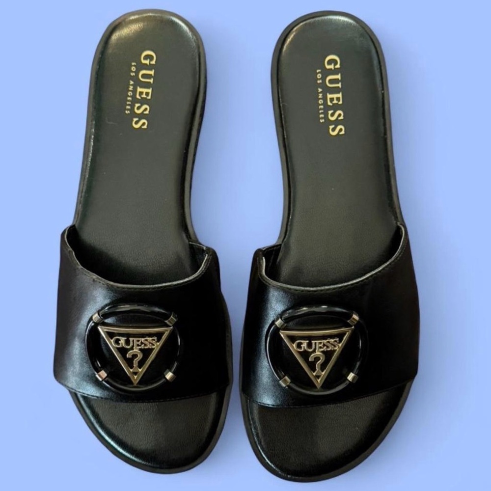 SOLD 🏷️Guess Black Slide Sandals with Logo Emblem